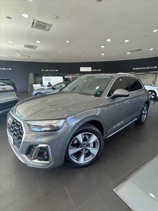AUDI Q5 2.0 55 TFSIE PHEV PERFORMANCE QUATTRO S TRONIC AUDI Q5 2.0 55 TFSIE PHEV PERFORMANCE QUATTRO S TRONIC